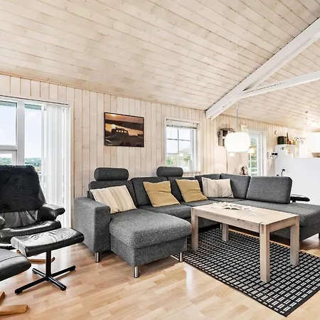 3 Bedroom Gorgeous In Prázdninový dům Ringkøbing